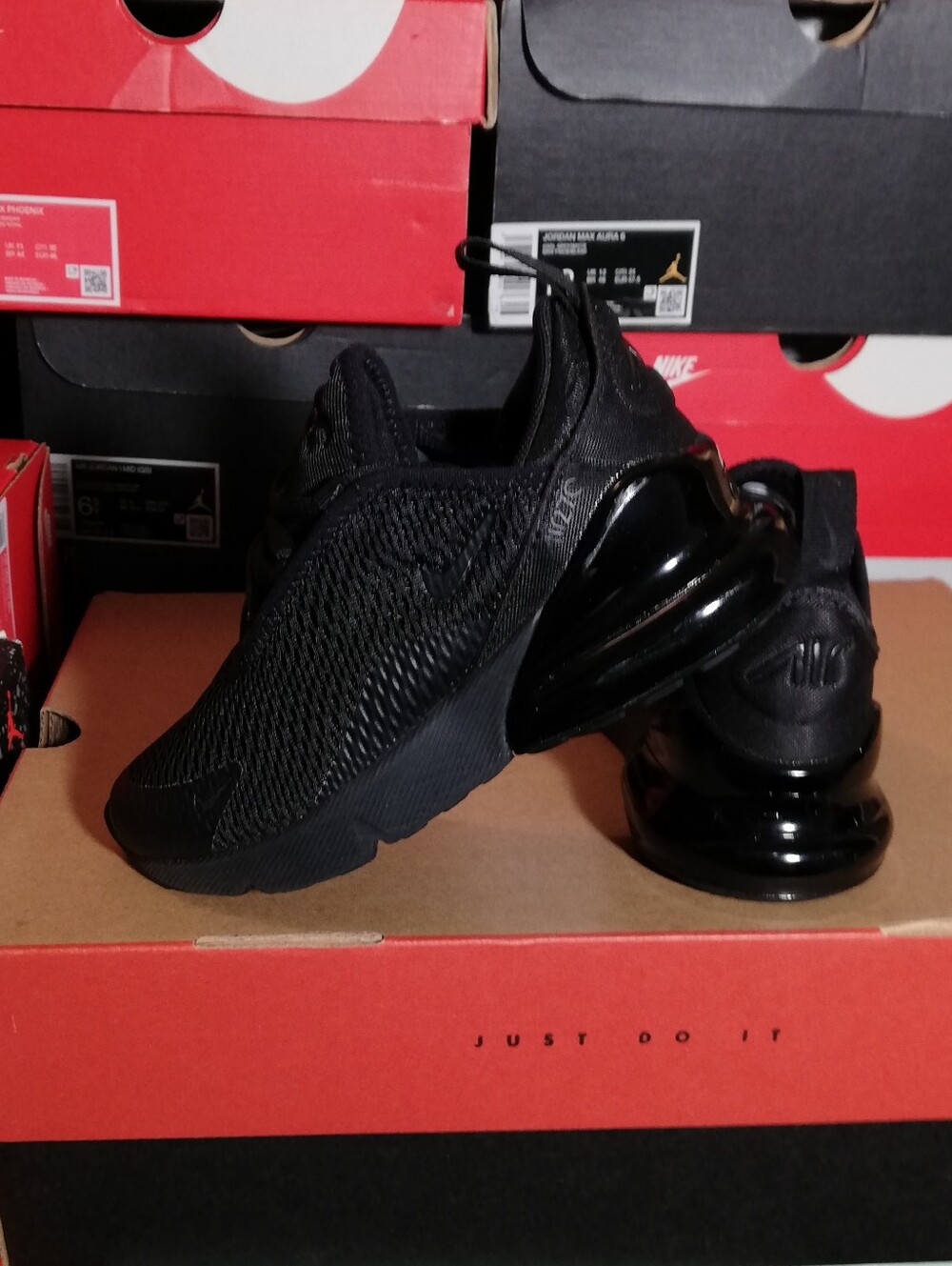 NIKE AIR MAX 270S KIDS US SIZE 12C GREAT COND